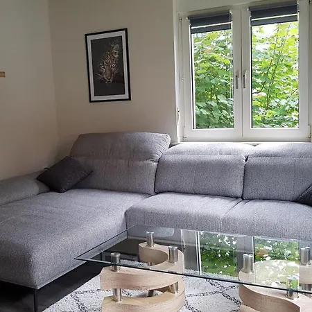 Fewo Zimmer 아파트 *