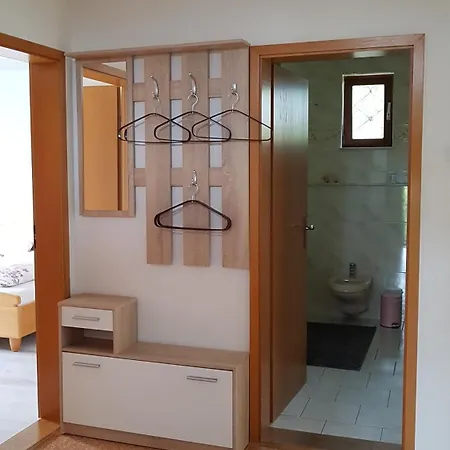 아파트 Fewo Zimmer